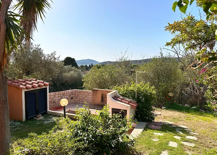 Prázdninový dům Patio On The - 300 Mt From