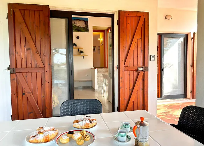 Patio On The - 300 Mt From * Simius